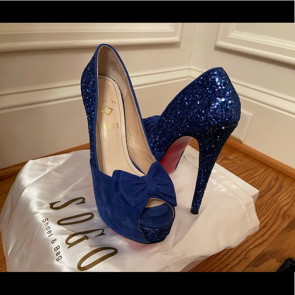 Red sole shoes SOGO brand